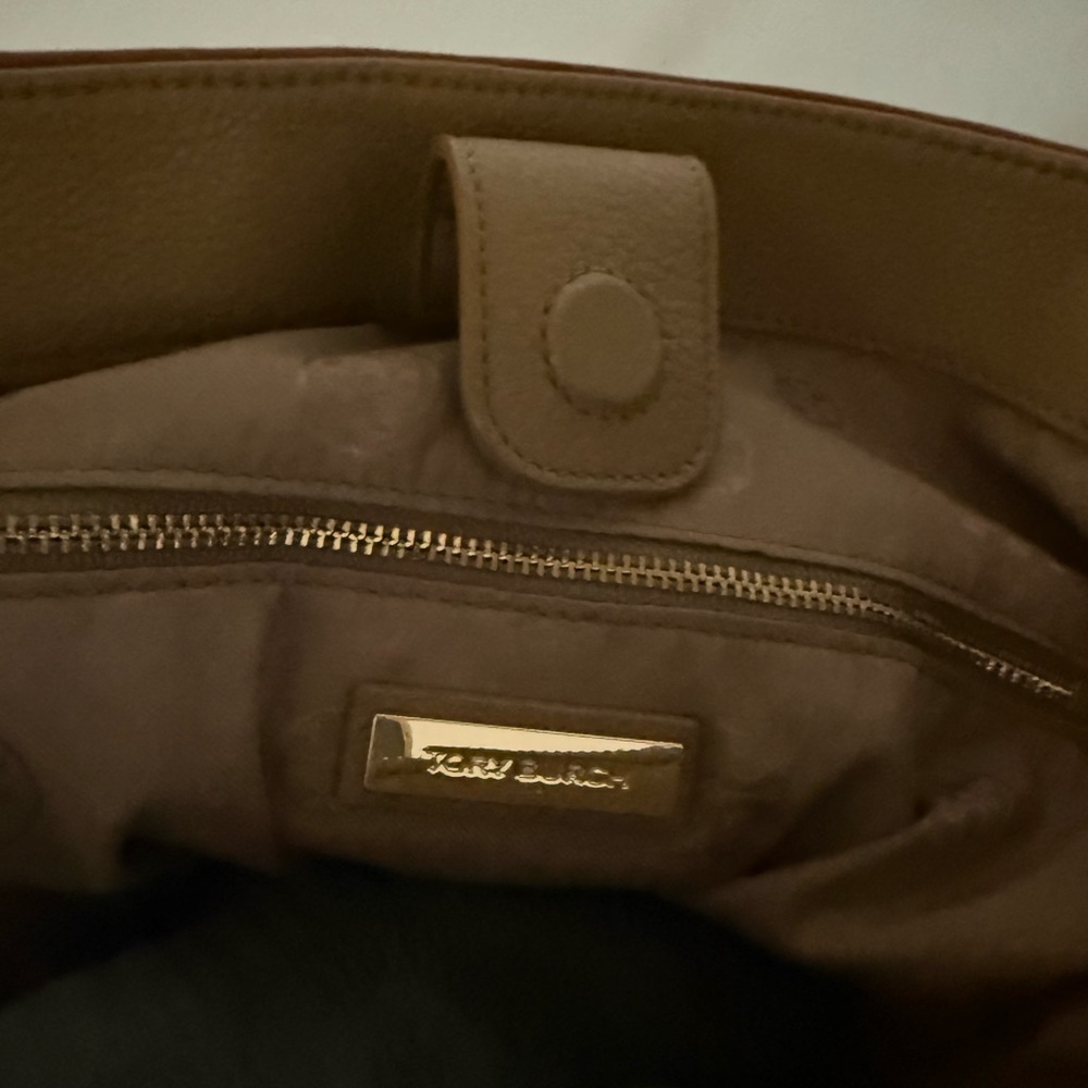 Tory Burch Tan Shoulder Bag with Red and Blue Trim - Picture 9 of 14